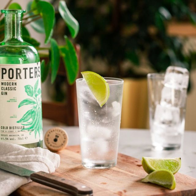 The classics are the classics for a reason. Why mess with the perfect formula of gin + Tonic + lime? @portersgin Modern Classic gin brings the bold juniper hit that a great London dry style should bring whilst layering bright and unusual citrus elements over the top to create a light but satisfying drink.
