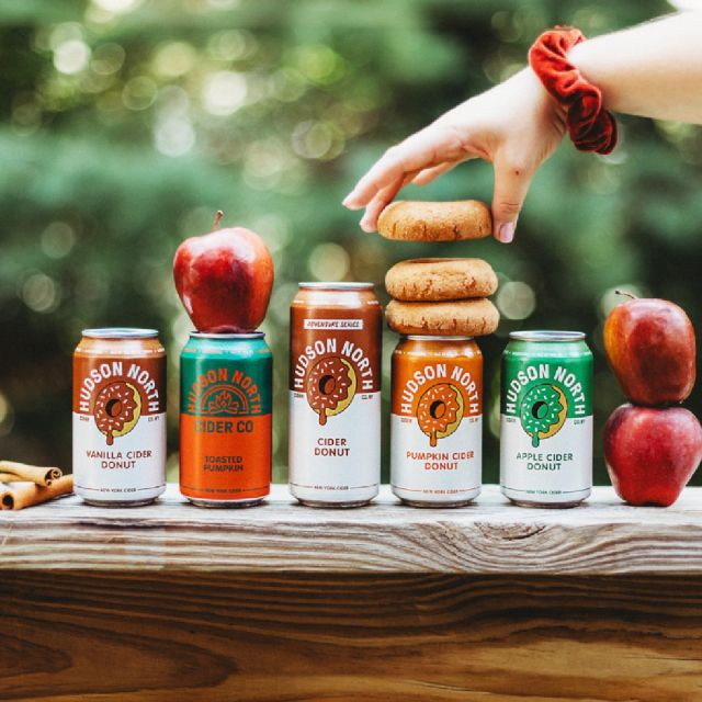 Have you tried the new @hudsonnorthcider SPICE BOX? ⁠
⁠
Available while supplies last, this Spice Box will fulfill your early fall cravings for cinnamon, spice, and yes, everything nice, like donuts, pie and baked apples. ✅️Even though these ciders sound super sweet, they are not, one can is only 8g sugar so go ahead and have a few.⁠

⁠
SPICE BOX⁠
x4 🍦🍩 Vanilla Cider Donut (12oz)⁠
x4 🎃🍩Pumpkin Cider Donut (12oz)⁠
x4 🍎🍩Apple Cider Donut (12oz)⁠
x4 🍩🍺Adventure Series - Cider Donut (16oz)⁠
x8 🔥🎃Toasted Pumpkin (12oz)